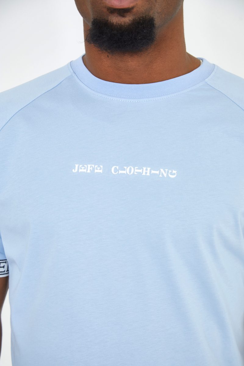 17853866-5997-4F42-A923-BAEFA08D0AB4