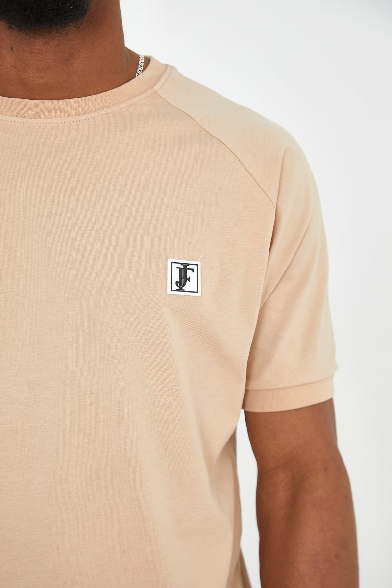 2DF0BB52-D7C8-485B-A187-3F231885890F