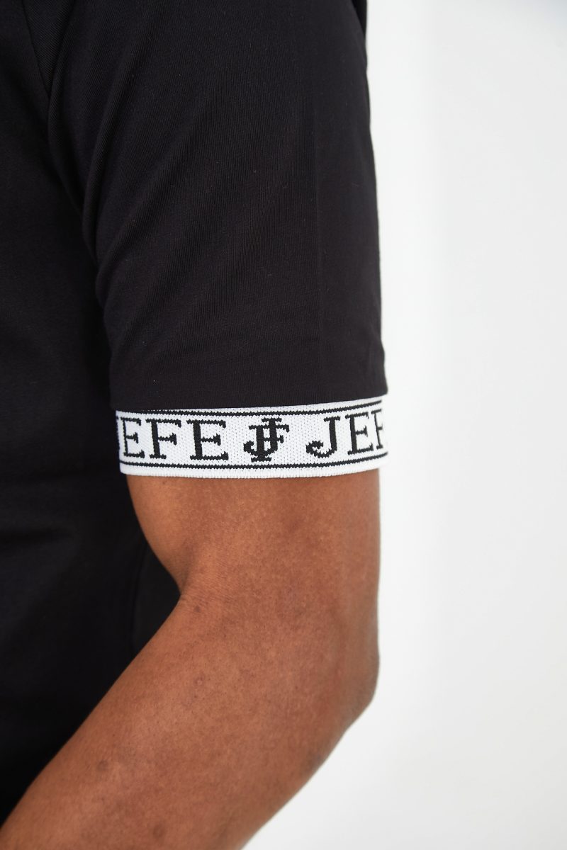 2F226B7A-B672-4D89-87C7-68554842DF53