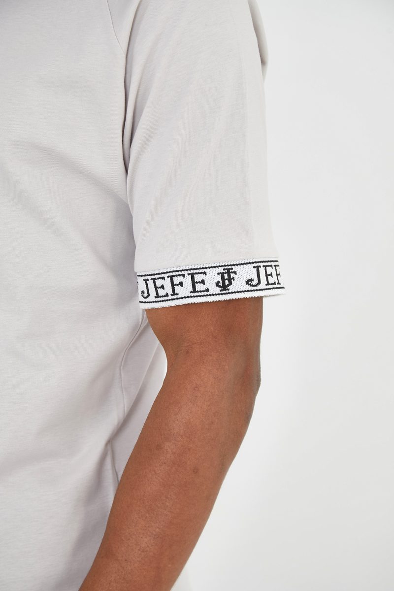 B4D46E99-21B7-42FA-8043-D66393C8BAA3