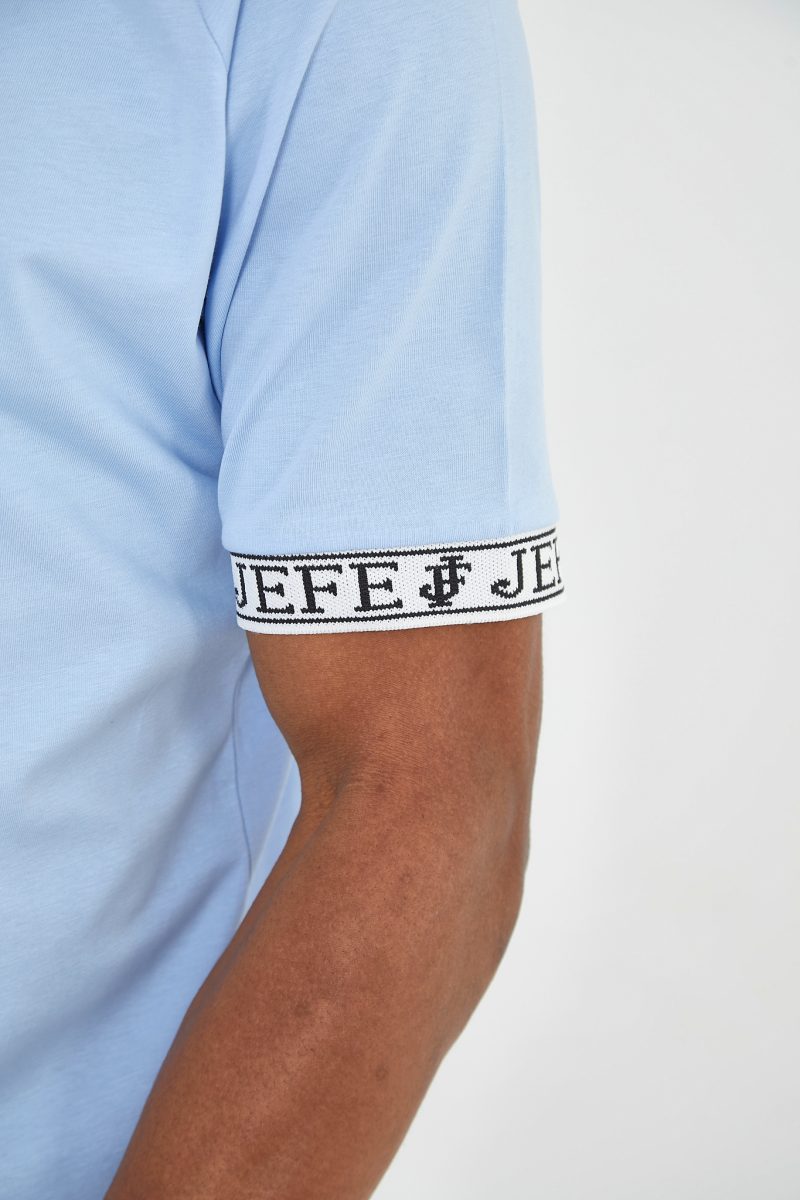 DDACE2F4-2930-48F0-AC24-8B59849964B3